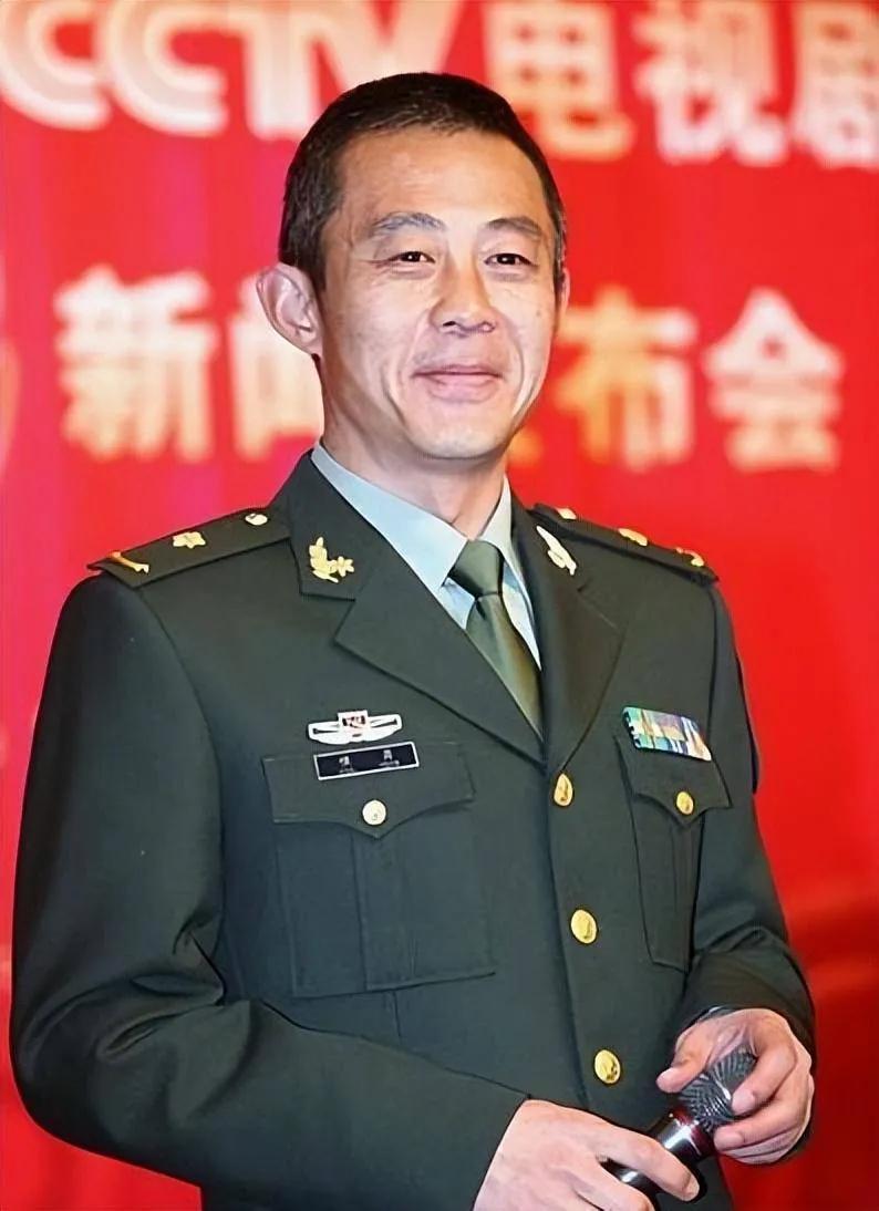 军人明星